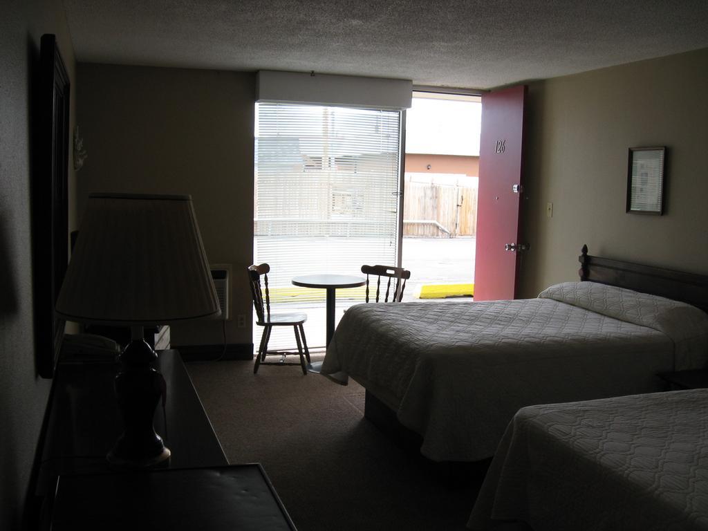 Candlelight Inn Scottsbluff Habitación foto